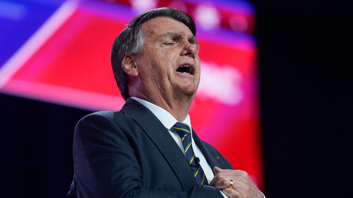 La policía brasileña dice que el expresidente Jair Bolsonaro tuvo “participación activa” en plan de golpe de Estado en 2022.