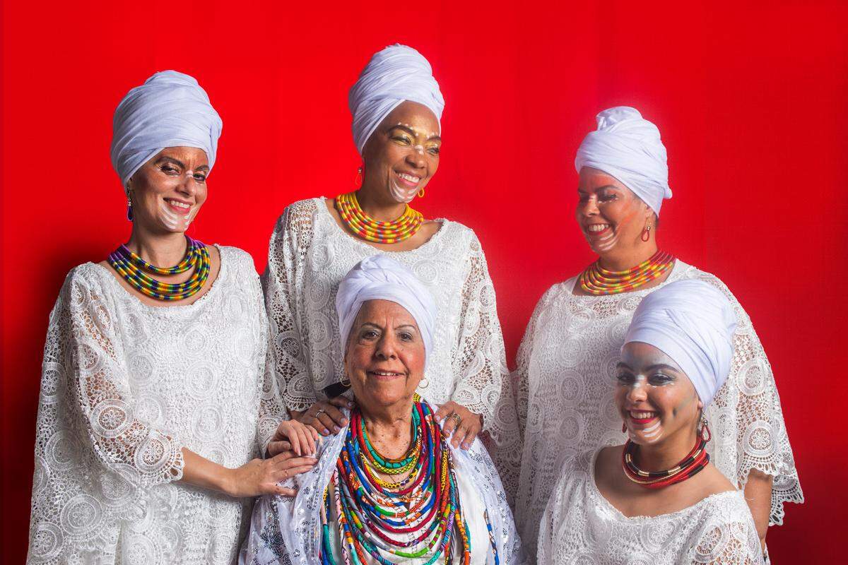 Las actrices de&nbsp;'Leyendas negras', la nueva propuesta teatral de Artefactus Black Box.