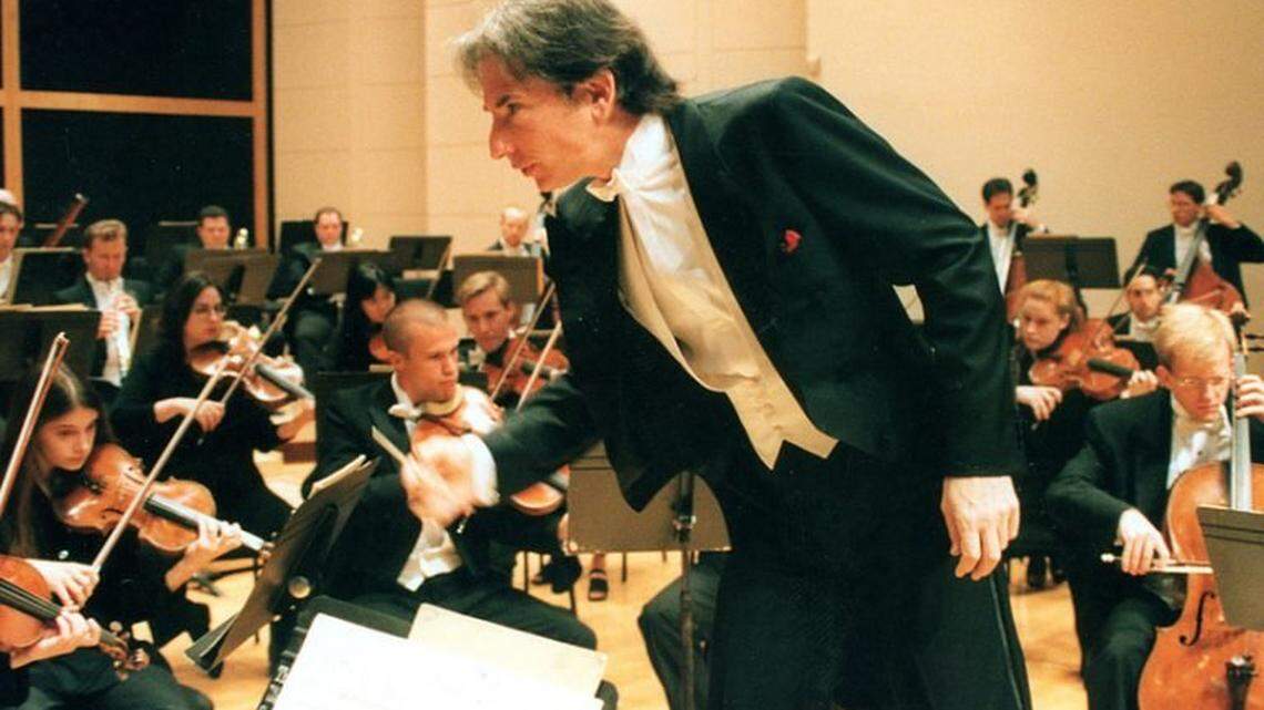 Michael Tilson Thomas, con fundador y director de la New World Symphony.