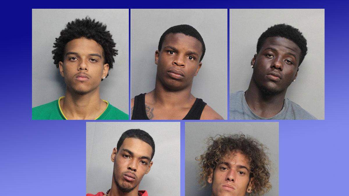 Andrew Ramos, Shane Rahmings, Caleb Brown, Devonte Carter y Christian Velázquez