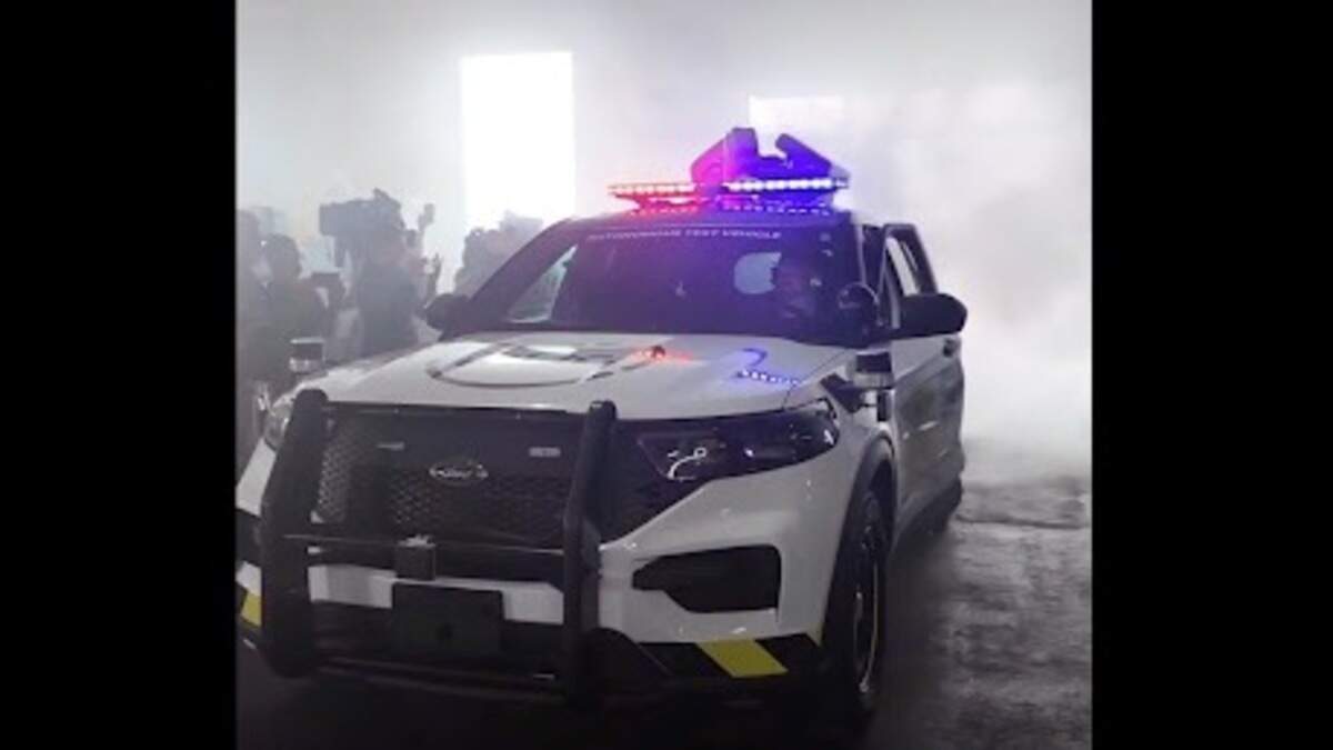 El Departamento de Policía del Condado Miami-Dade presentó el primer vehículo de patrullaje autónomo de Estados Unidos.