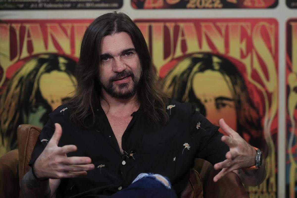 El músico y cantante colombiano Juanes presentará su libro más reciente, la biografía titulada “Juanes 1,577,836,800 segundos”, que relata los 50 años de la vida de Juan Esteban Aristizábal Vásquez, conocido en el mundo como Juanes.