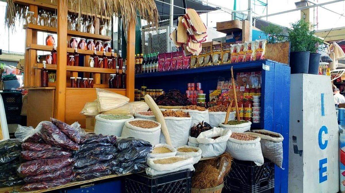 Redland Market Village a unos 40 minutos de Miami, en Homestead, un lugar único con productos frescos.