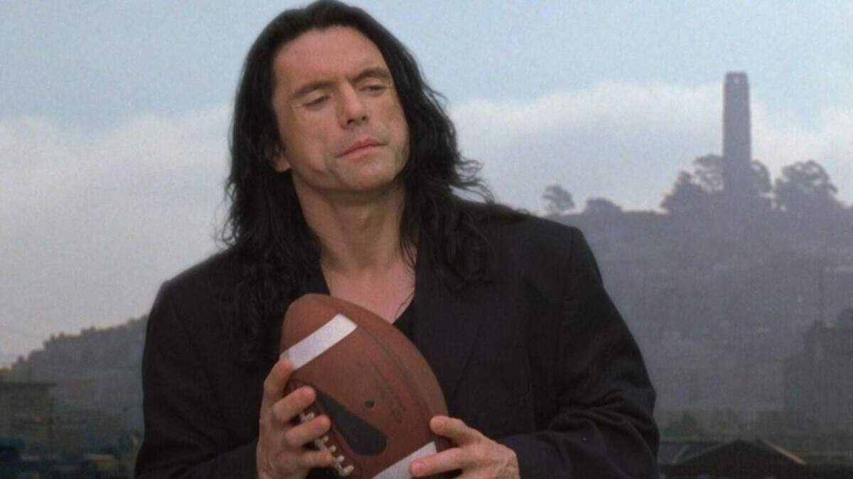 Coral Gables Art Cinema proyecta el fin de semana The Room (2003) del director Tommy Wiseau con las actuaciones de Greg Sestero y el mismo Wiseau.
