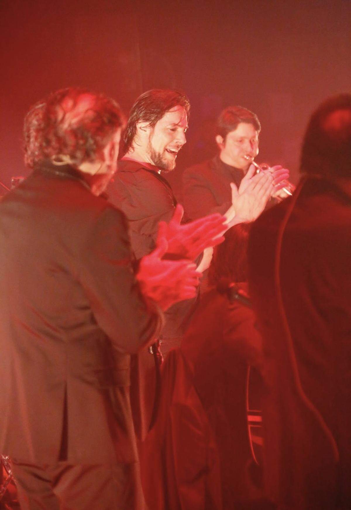 “Gracias al flamenco, gracias a la danza, la música y la verdad he podido comunicarme y llegar a muchos lugares”.