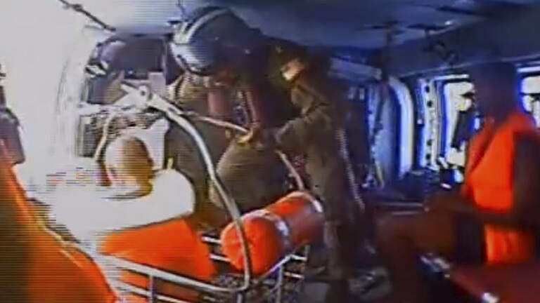 Guardia Costera continúa búsqueda de 10 migrantes tras naufragio cerca de Puerto Rico. Al menos 3 muertos