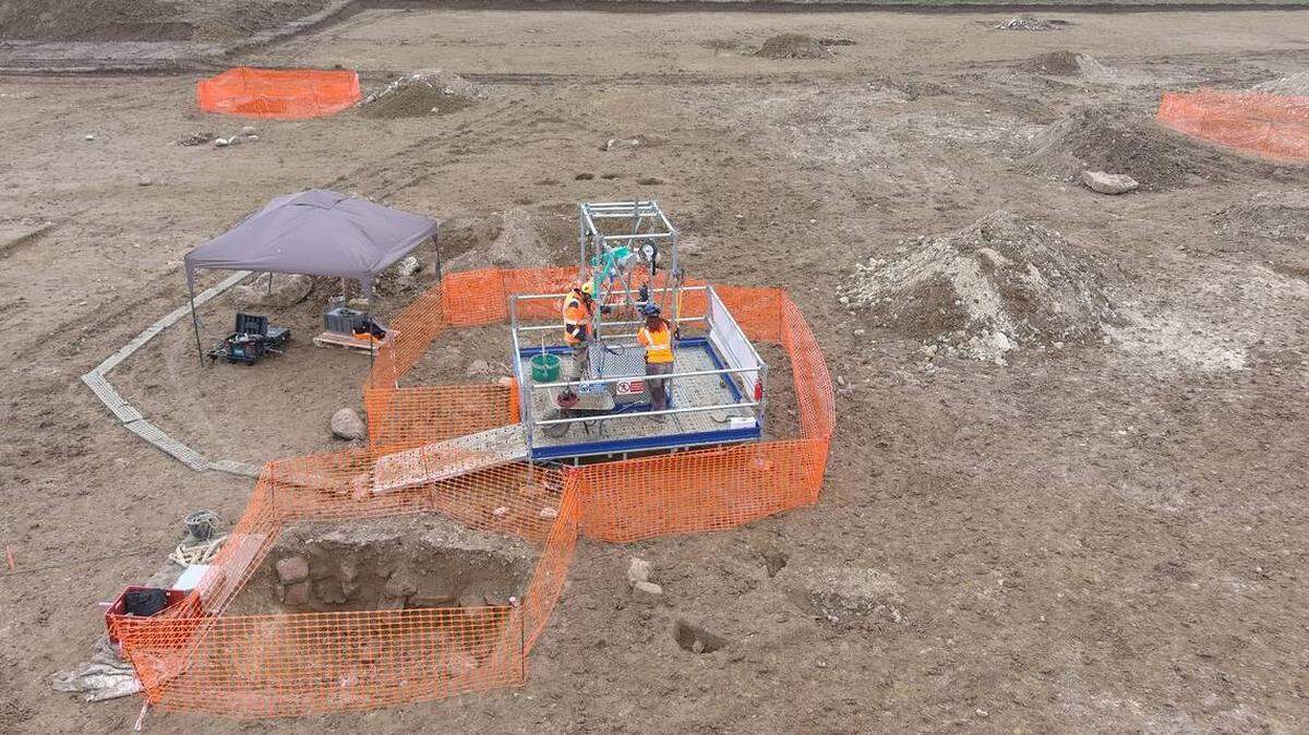 Encuentran una red de túneles ocultos en un sitio de 800 años de antigüedad en Francia.