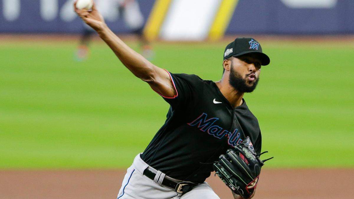 Sandy Alcántara fue elegido el ganador del Premio Players Choice de la Liga Nacional 2022, por encima de Julio Urías, de los Dodgers de Los Ángeles, y Zac Gallen, de los Diamondbacks de Arizona.