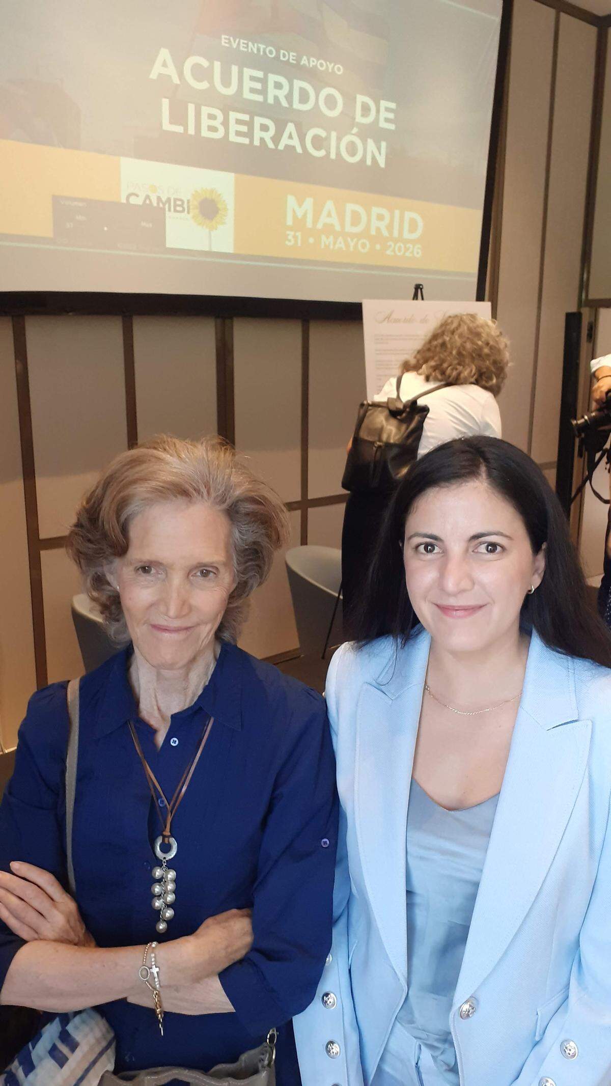 Elena Larrinaga y Rosa María Payá.