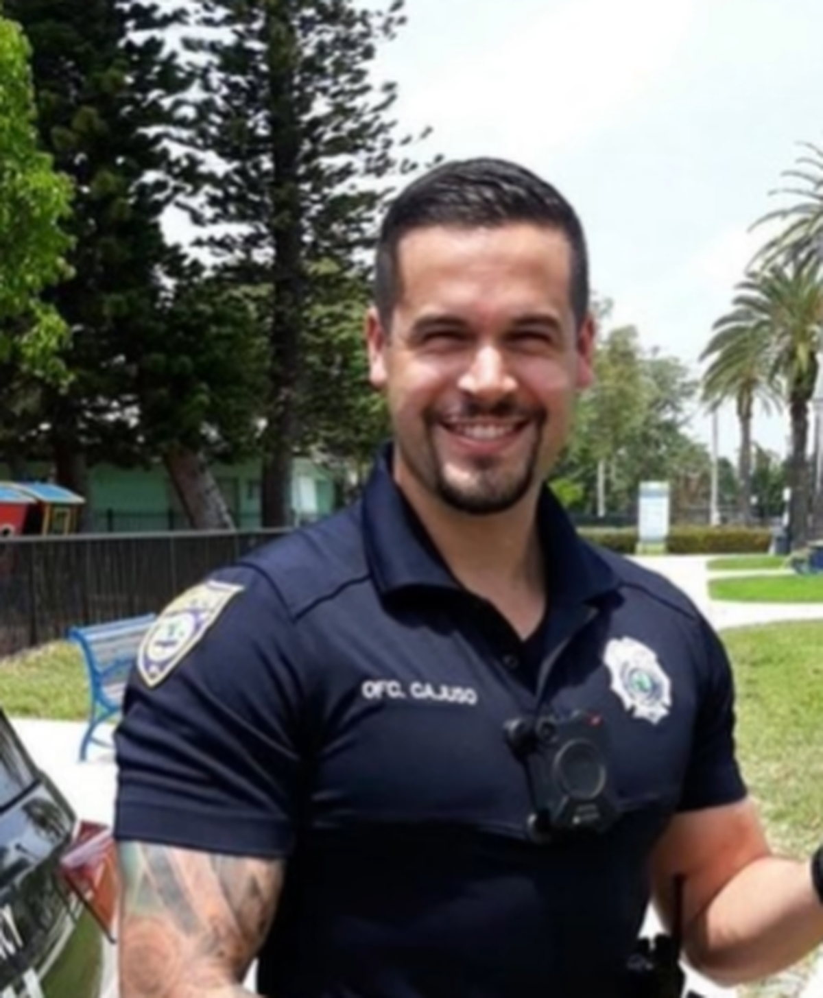 La Orden Fraternal de la Policía de Hollywood publicó esta foto del oficial de la Policía de Miami Beach David Cajuso en su página de Facebook. Hollywood Fraternal Order of Police
