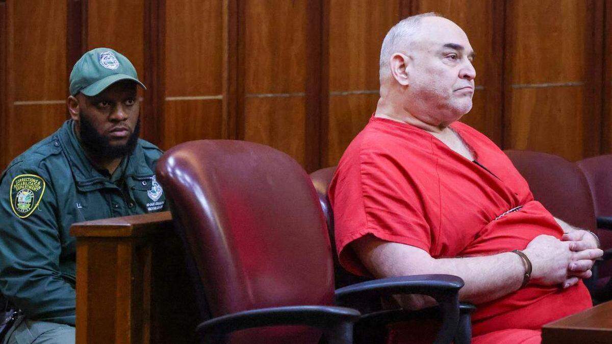 Rafael Andrés comparece ante el tribunal para su audiencia de sentencia el lunes 6 de abril de 2026, en la Sala 4-5, bajo la presidencia del juez del Tribunal de Circuito de Miami-Dade, Zachary James, en el Edificio de Justicia Richard E. Gerstein en Miami, Florida.