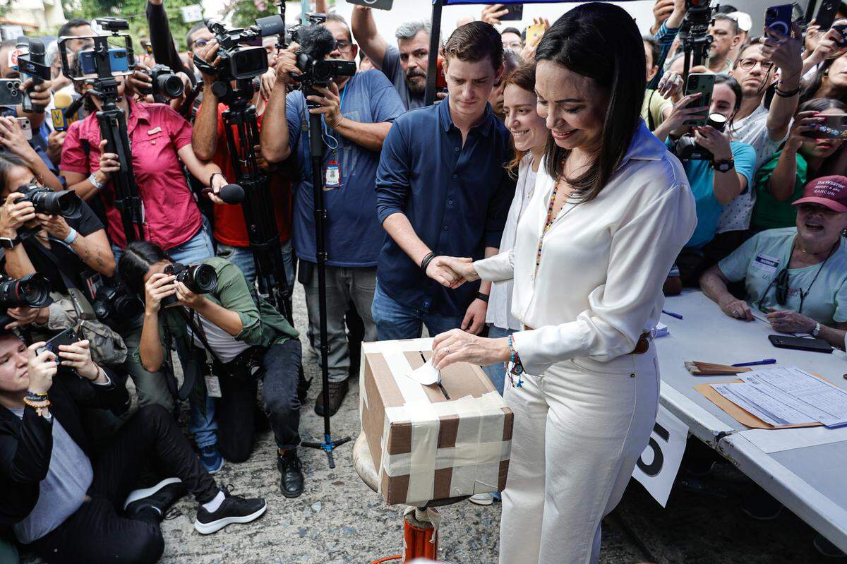María Corina Machado ganó el domingo las elecciones primarias de la oposición venezolana, convirtiéndose en la abanderada de la población antichavista que enfrentará al gobernante Nicolas Maduro en una elección presidencial el próximo año.