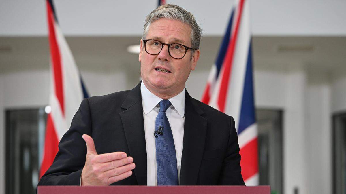 El Primer Ministro Sir Keir Starmer habla con los medios, jueves 22 de mayo del 2025.