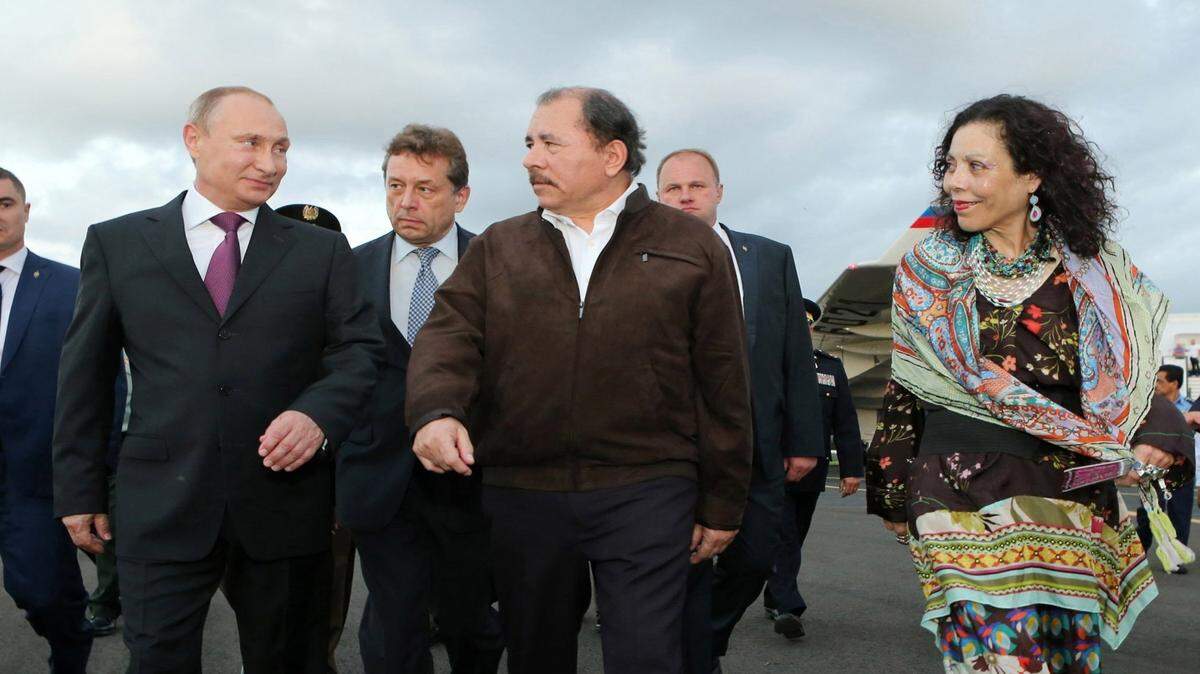 El presidente de Rusia, Vladimir Putin, visitó en julio de 2014 Nicaragua. Fue recibido por la pareja presidencial, el presidente Daniel Ortega y la primera Dama, Rosario Murillo. 