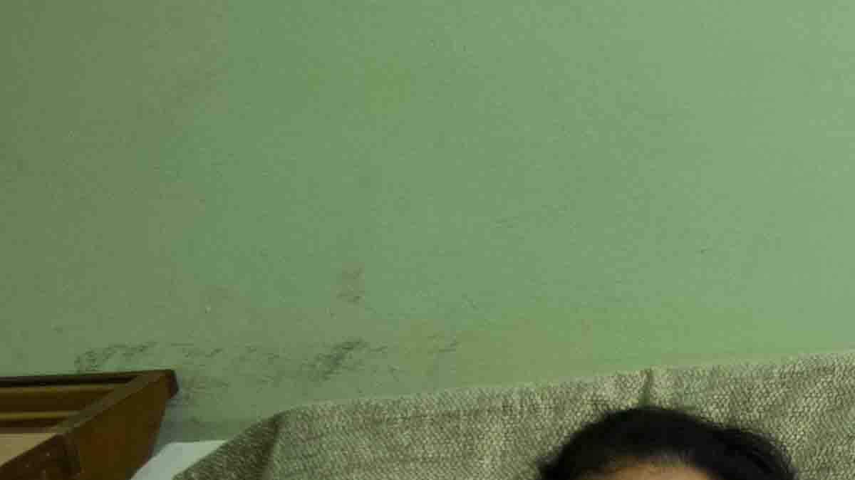 Dos mujeres embarazadas hablan con un familiar mientras están internadas en un sanatorio de La Habana, Cuba, el 27 de octubre del 2014. 