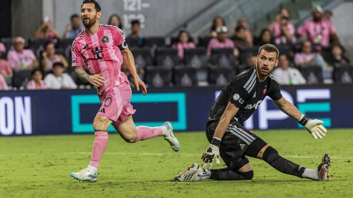 La defensa del Inter no aguanta, cae ante Toronto pese al gol de Miami ...