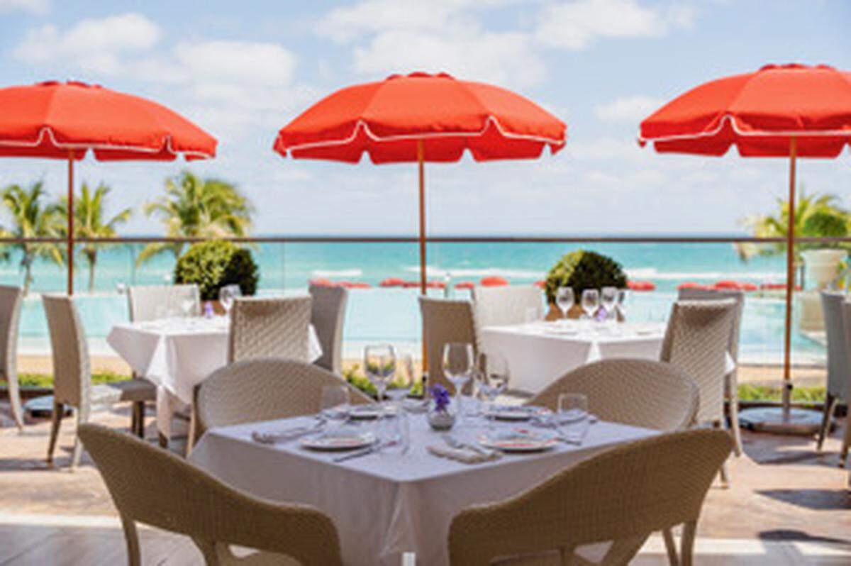 Situado en el lujoso Acqualina Resort & Residences, Avra Miami invita a todas las madres a un exclusivo brunch con platillos dulces y salados.