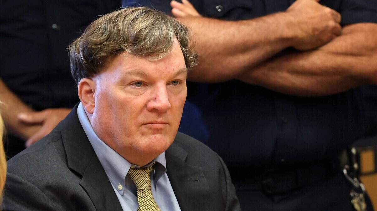 Rex Heuermann asiste a una audiencia de sentencia ante el juez Timothy Mazzei en el Tribunal del Condado de Suffolk el 17 de junio de 2026 en Riverhead, Nueva York.