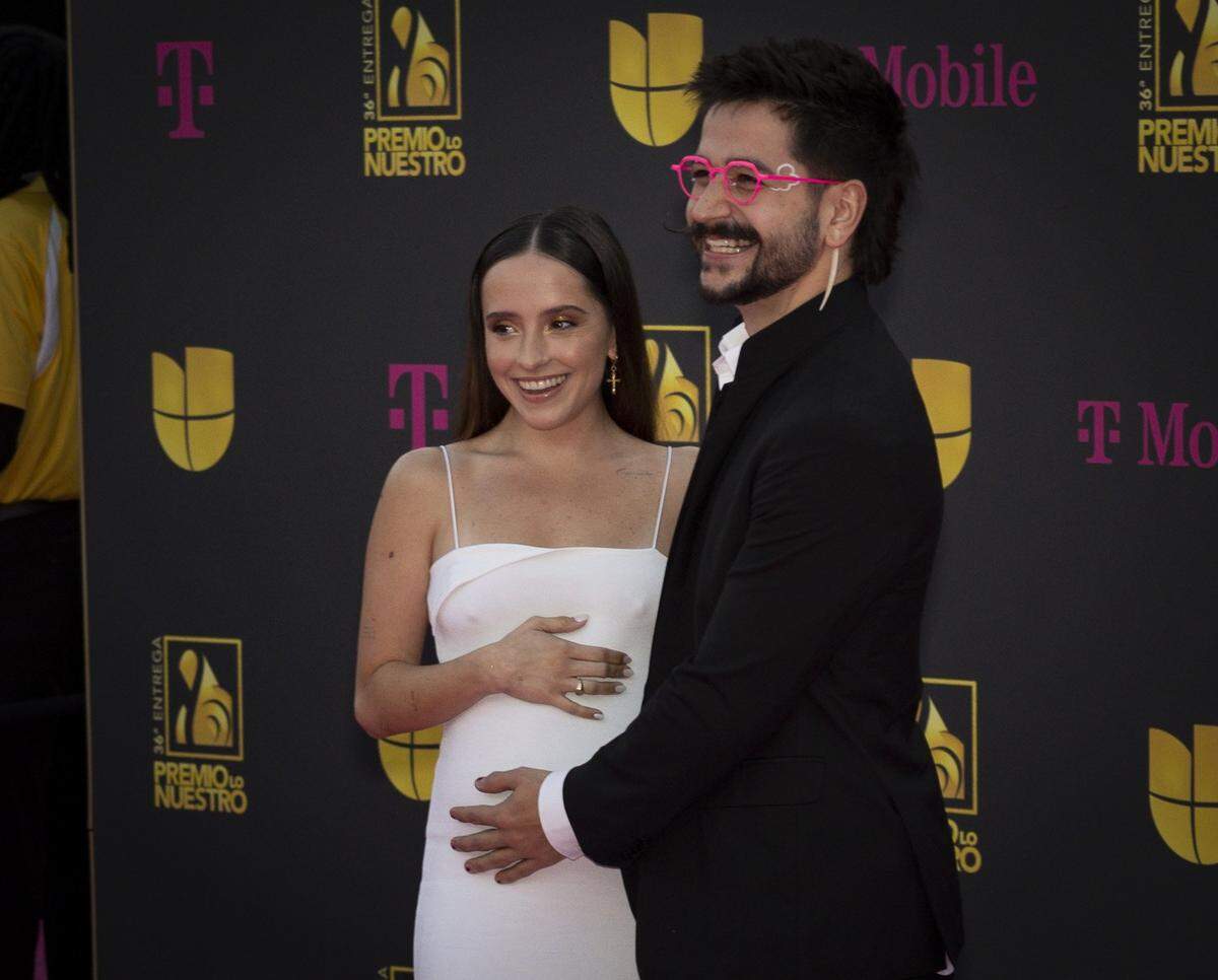 Evaluna Montaner de Echeverry, junto a su marido, Camilo, quien trae a Miami ‘Nuestro lugar feliz’ Tour al Kaseya Center de Miami el 19 de octubre.