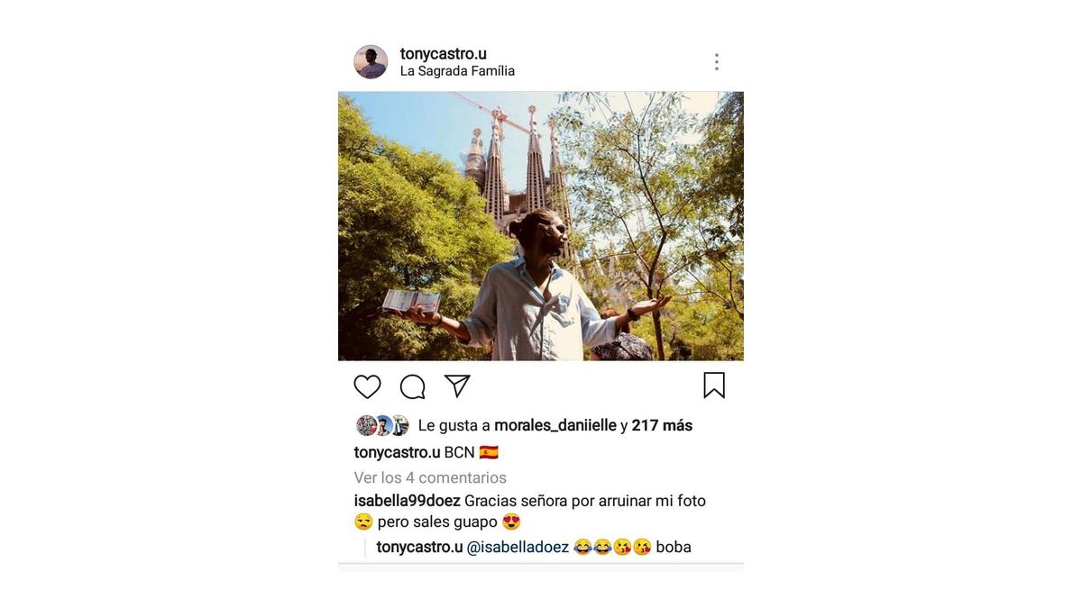 Tony Castro en la Sagrada Familia en Barcelona.
