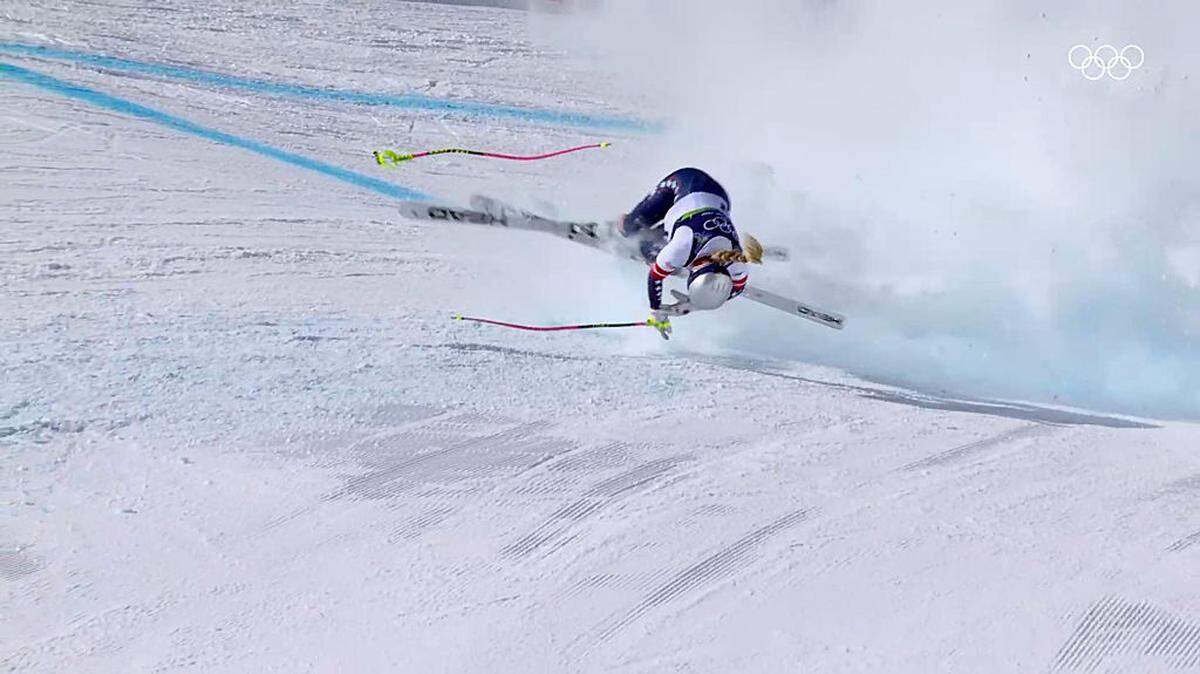 La legendaria campeona estadounidense Lindsey Vonn sufrió una aparatosa caída durante la prueba de descenso en el esquí alpino, en el segundo día de los Juegos Olímpicos de Invierno,  el 8 de febrero de 2026 en Cortina d’Ampezzo, Italia. 