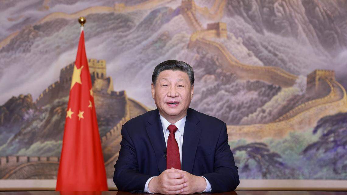 EL PRESIDENTE chino, Xi Jinping, y sus funcionarios se cuidan de no dar la impresión de estar celebrando las medidas de Trump.