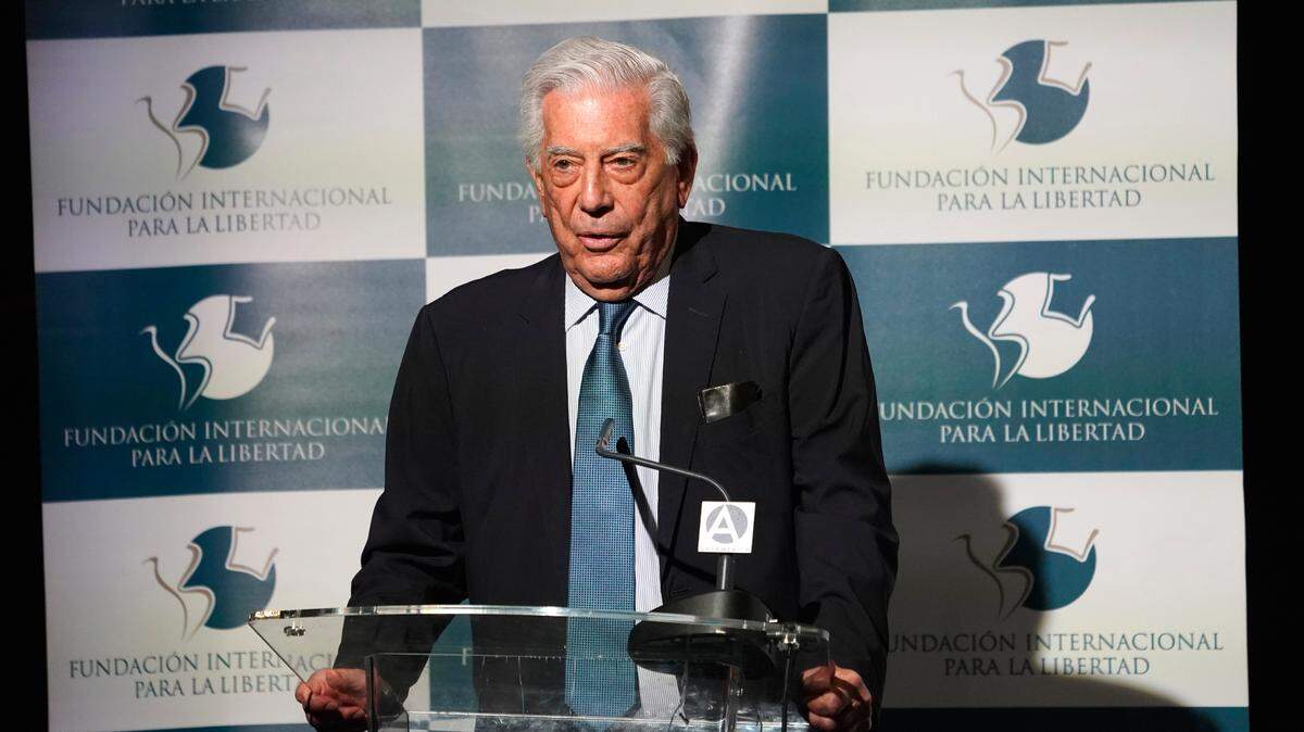 El presidente de la Fundación Internacional para la Libertad, Mario Vargas Llosa, interviene en la inauguración del XIV Foro Atlántico “Iberoamérica: democracia y libertad en tiempos recios”, a 9 de julio de 2021, en la Casa América, Madrid, (España). Organizado por la Fundación Internacional para la Libertad (FIL), el evento tiene como objetivo abordar las problemáticas actuales relacionadas con la defensa de la libertad, el libre mercado, la democracia y el Estado de derecho. ENTERTAINMENT Ángel Díaz Briñas / Europa Press (Foto de ARCHIVO) 9/7/2021
