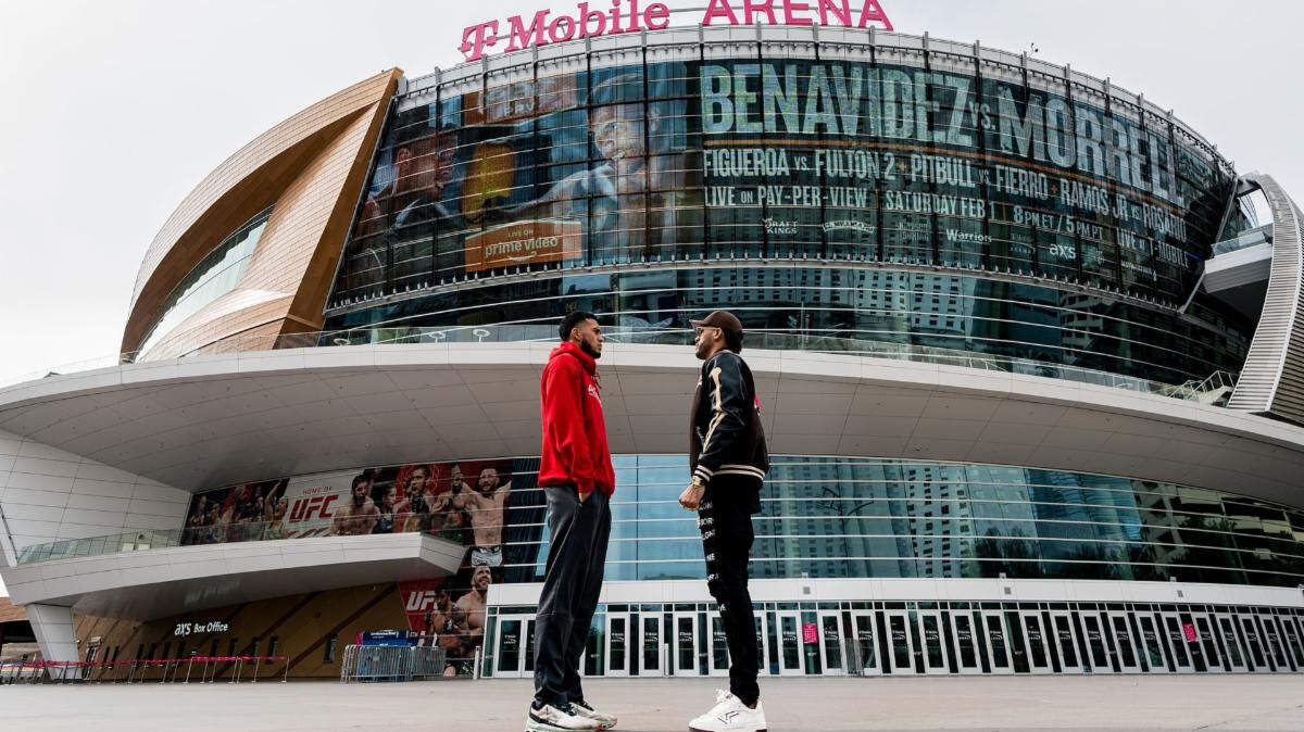 DAVID MORRELL en cara a cara con David Benavidez frente a la T-Mobile Arena en Las Vegas