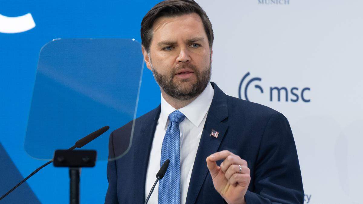  J.D. Vance, vicepresidente de los Estados Unidos de América, habla en la Conferencia de Seguridad de Múnich el 14 de febrero de 2025, en Baviera.