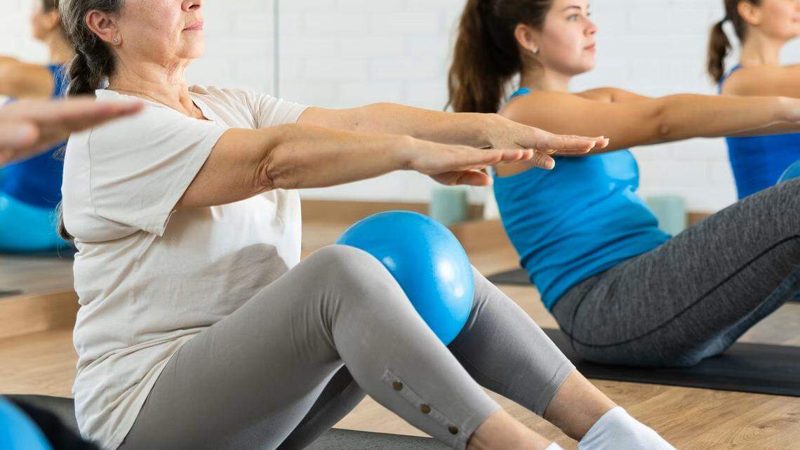 Es importante señalar la importancia de la intensidad con que nos movemos. En los humanos, cada episodio “agudo” de ejercicio (caminar rápido, correr, pedalear, nadar…) de al menos 20 minutos 