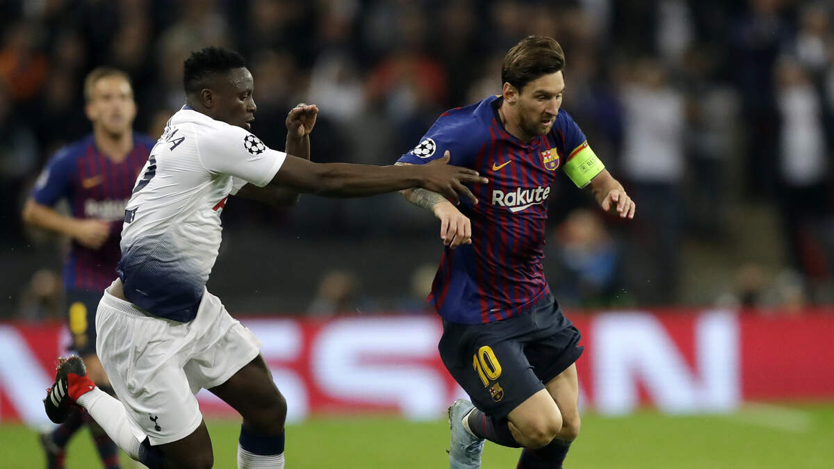 El delantero de Barcelona Lionel Messi es uno de los 30 candidatos al Balón de Oro de la revista “France Football”.