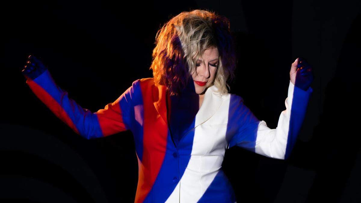 Albita en una foto que fue utilizada para la portada del disco nuevo, “Por amor a mi tierra”.