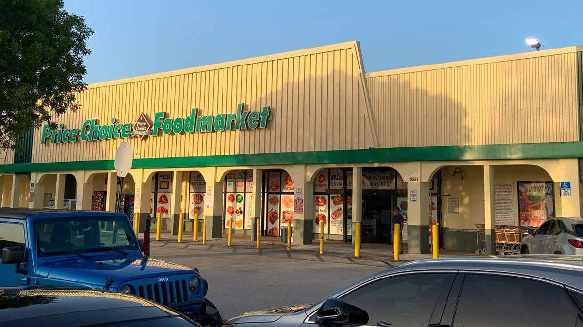 El supermercado Price Choice Foodmarket ubicado en el 18351 NW 27 Avenue.