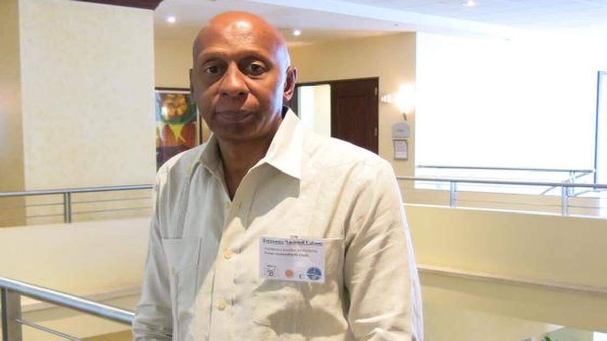 Guillermo Fariñas, ganador del Premio Sajarov de derechos humanos, dijo que la oposición al Gobierno de Raúl Castro “no se va a dividir entre el exilio y la oposición interna”, durante la conferencia de prensa en la que se leyó la Declaración de San Juan, que contiene el resultado de la reunión iniciada el pasado jueves. Fariñas estuvo entre los disidentes cubanos que asistieron a la conferencia Encuentro Nacional Cubano, en San Juan, Puerto Rico. 