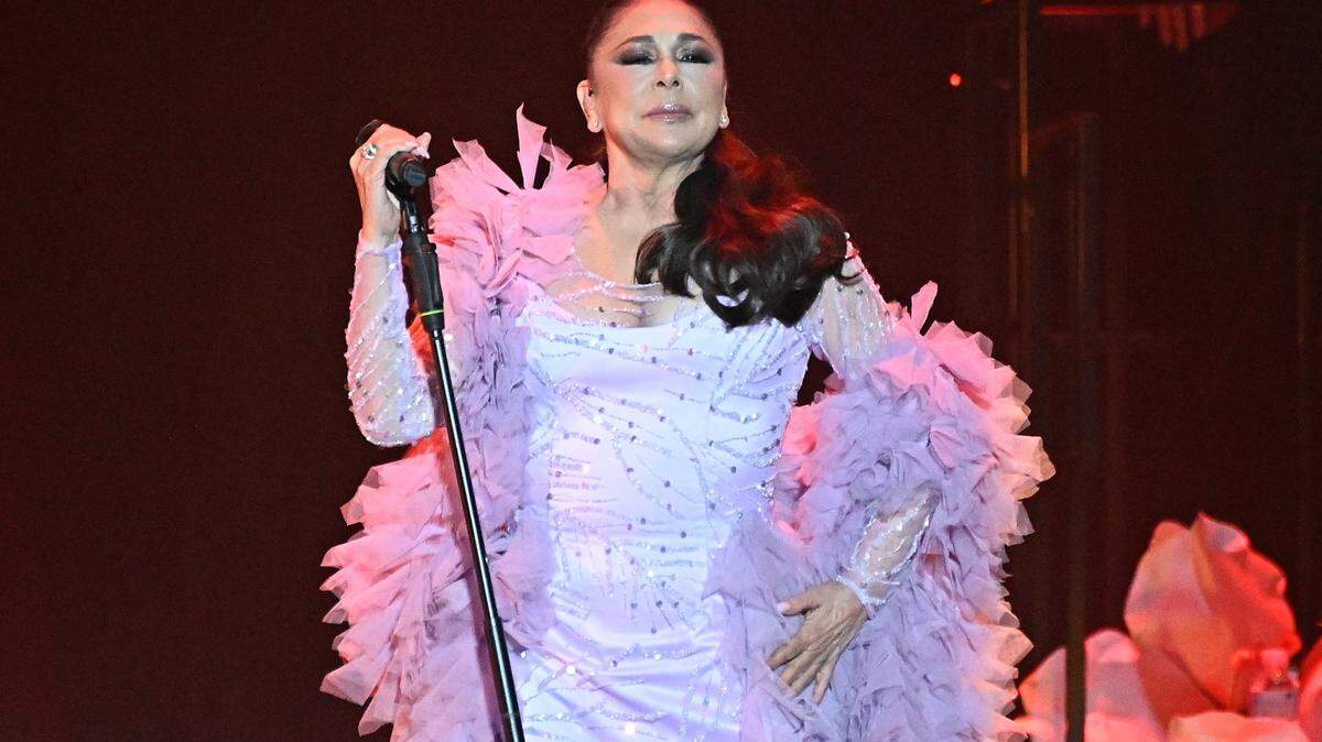 Isabel Pantoja hospitalizada de emergencia