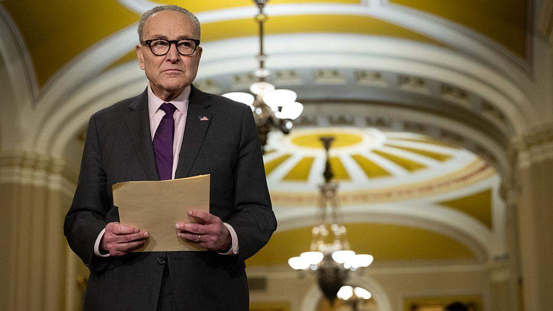 Antes de la votación, el senador demócrata Chuck Schumer dijo que los republicanos deben adelantarse a la inminente catástrofe en Cuba antes de que empeore aún más, como debieron haber hecho con la guerra de Trump en Irán.