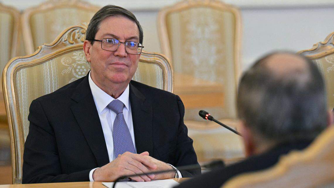 Canciller de Cuba acusa a EEUU de querer provocar una ‘catástrofe humanitaria’ en la isla