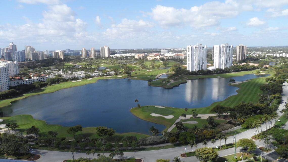 Aventura es uno de los vecindarios preferidos por los colombianos para comprar casa en Miami