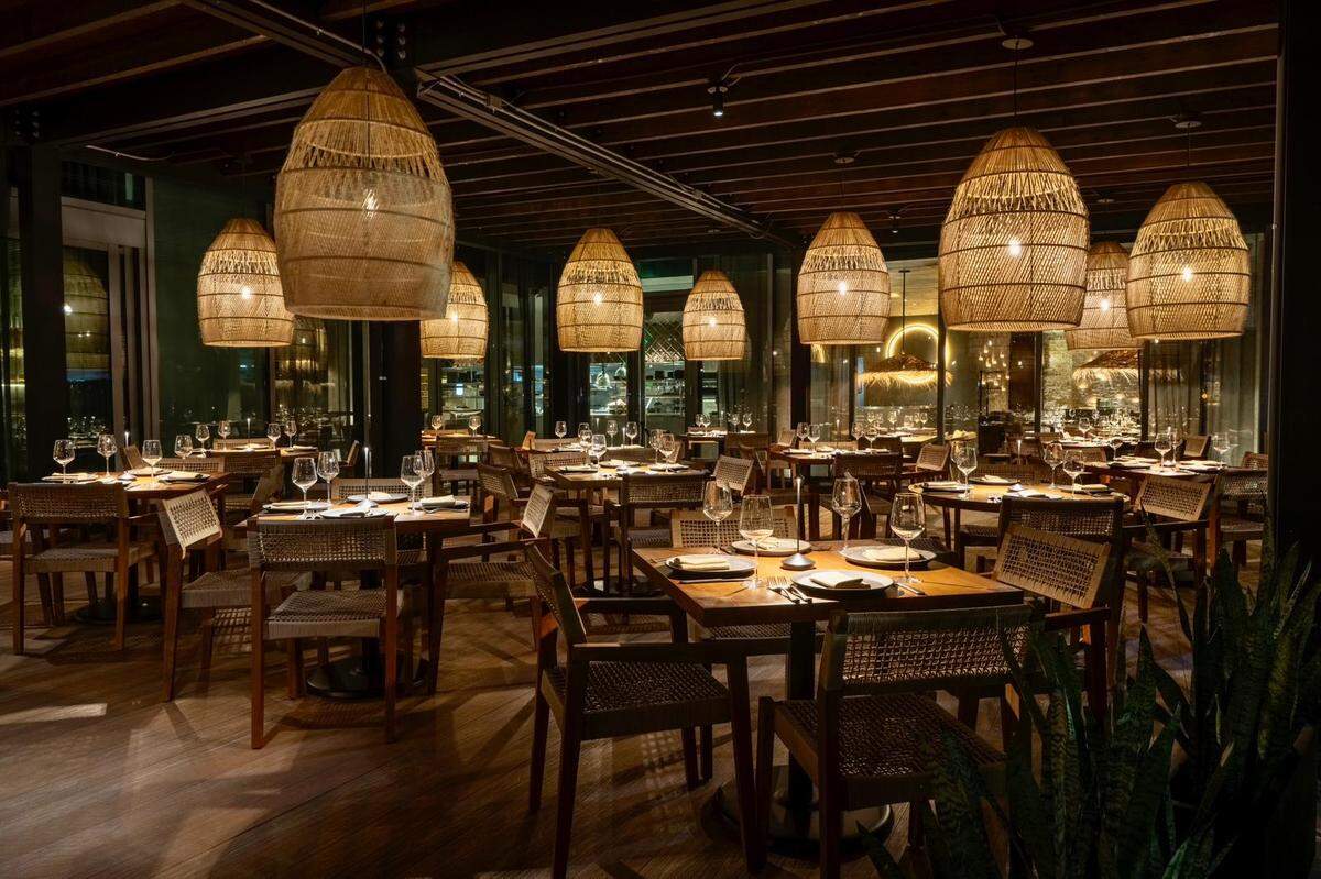 El patio del restaurante RosaNegra en Brickell.