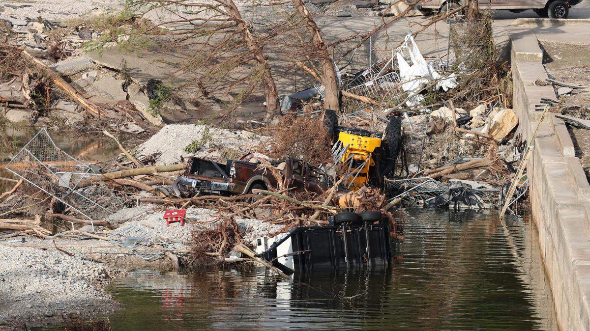 Vista de los escombros dejados por las inundaciones alrededor del río Guadalupe en Kerrville, Texas, Estados Unidos, el 8 de julio de 2025.