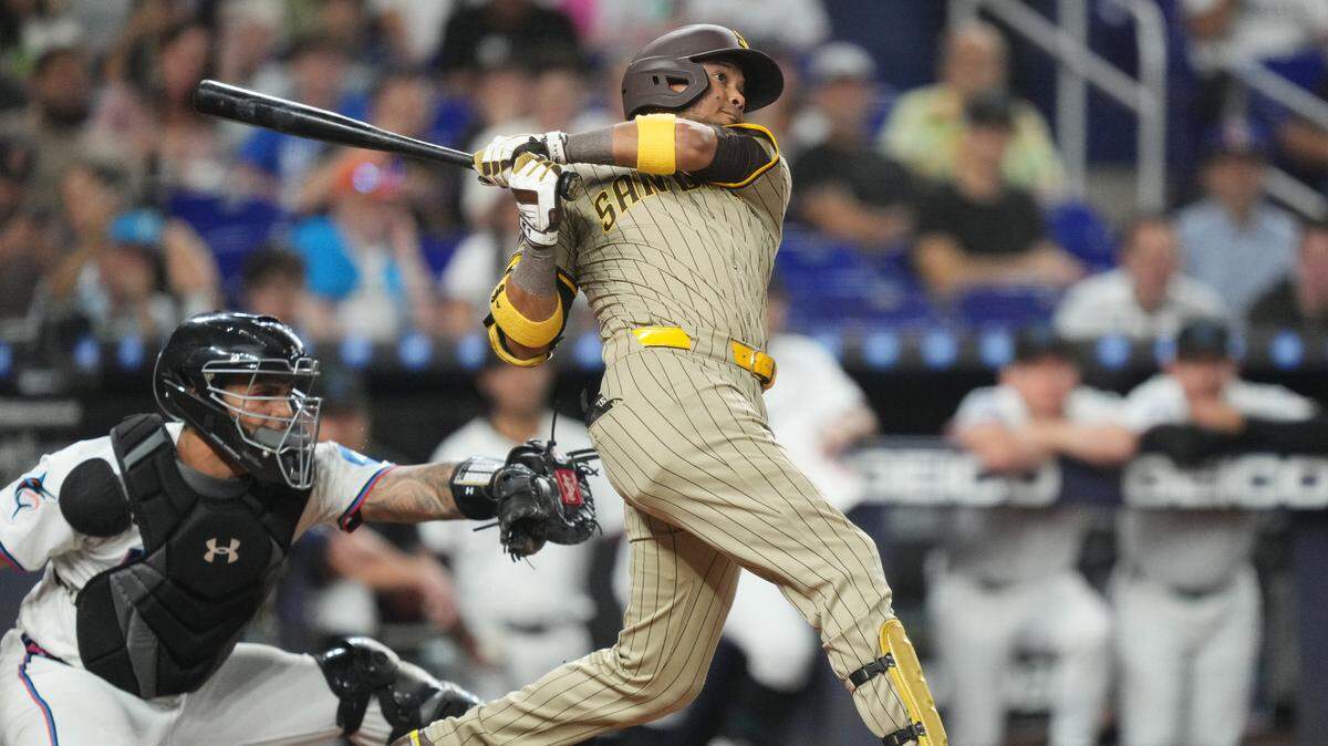 El infielder venezolano de los Padres Luis Arráez revive su conexión con la afición de los Marlins y sueña con vestir la camiseta de Venezuela en el Clásico Mundial. 
