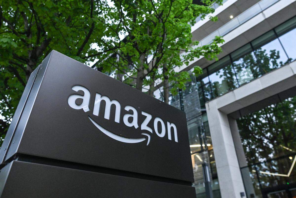 La empresa Amazon tiene planificado fortalecerá su red y capacidad digital en México con una inversión de $6,000 millones, según anuncio la presidenta de México, Claudia Sheinbaum, el martes 15 de octubre de 2024.
