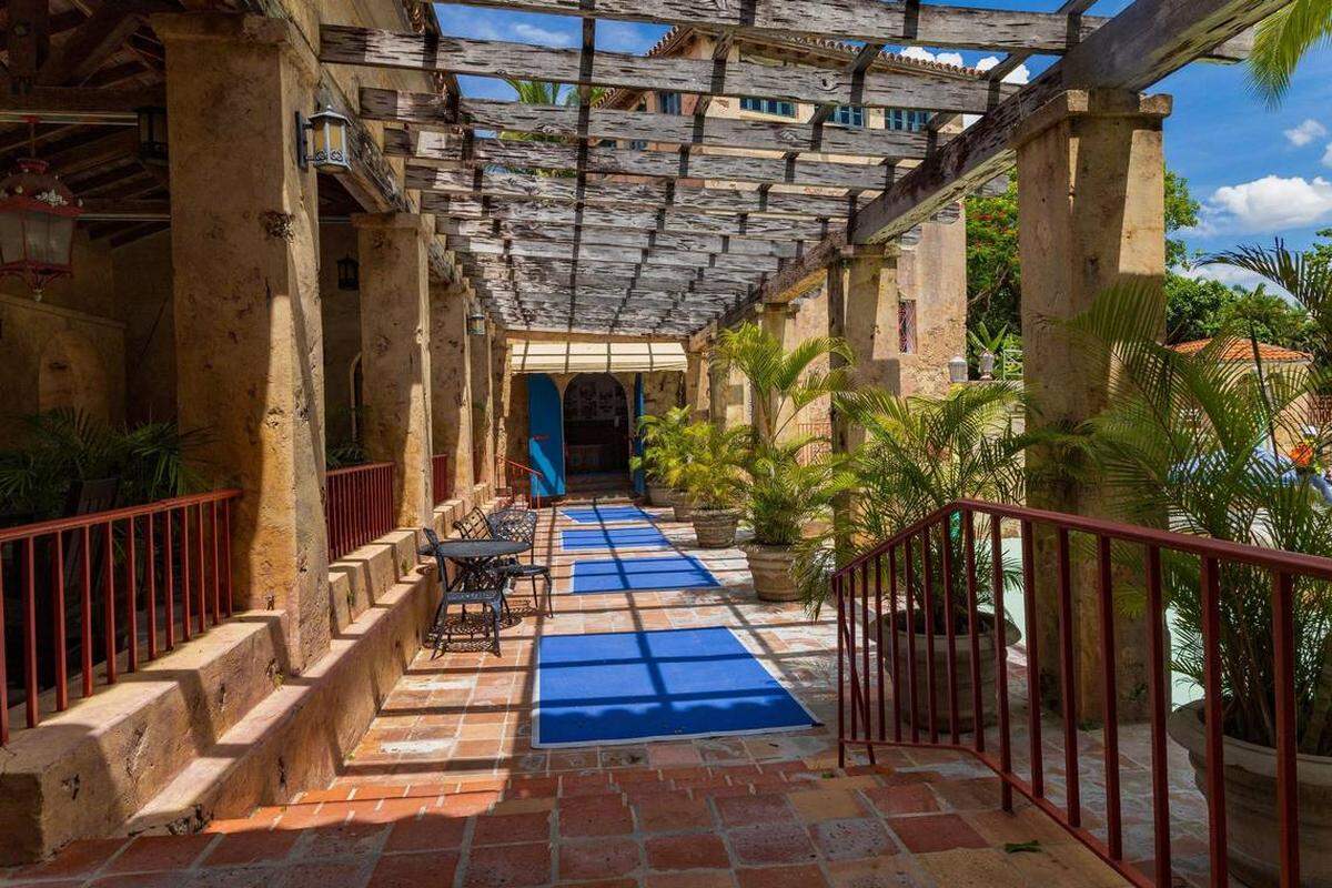 Vista de un pasillo dentro de la Venetian Pool en Coral Gables, que actualmente está en proceso de renovaciones, el martes 22 de julio de 2025. Pedro Portal pportal@miamiherald.com