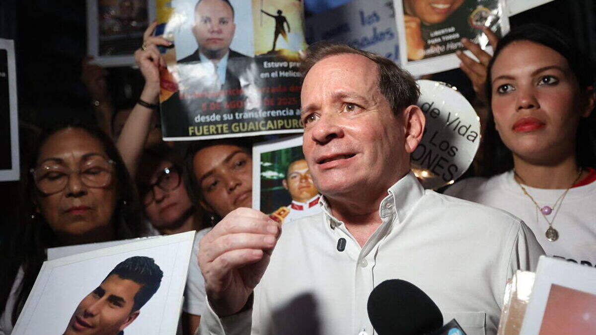 El dirigente opositor Juan Pablo Guanipa, colaborador de la líder y premio nobel de la paz 2025 María Corina Machado, recibirá la libertad plena tras aprobarse la histórica ley de amnistía en Venezuela, informó este jueves su hijo, Ramón Guanipa, quien aclaró que esperan una notificación escrita al respecto.