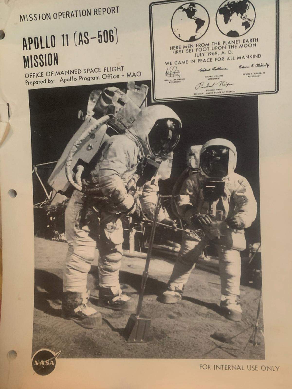 Documento de la NASA con el recuento y resultados del vuelo del Apollo 11