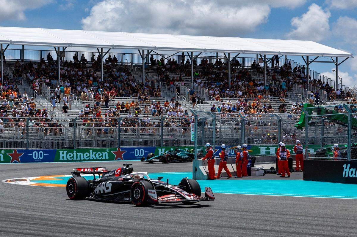 South Florida Motorsports (SFM), promotor del FÓRMULA 1&nbsp;CRYPTO.COM&nbsp;MIAMI GRAND PRIX, ha puesto a la venta las entradas de 1 día en las gradas para el evento de 2025, permitiendo por primera vez a los fanáticos elegir qué día desean asistir y personalizar su experiencia.