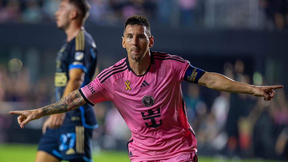 El delantero del Inter de Miami Lionel Messi celebra su primer gol en la primera mitad del partido contra Philadelphia Union , celebrado el 24 de agosto de 2024 en el Chase Stadium en Fort Lauderdale.