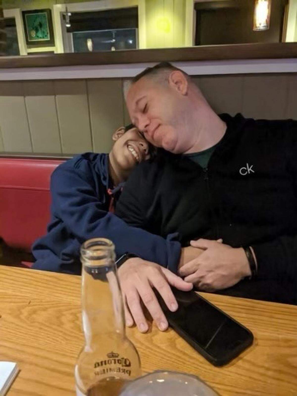Sergio y su hijo Jordan, antes de ser detenido por ICE