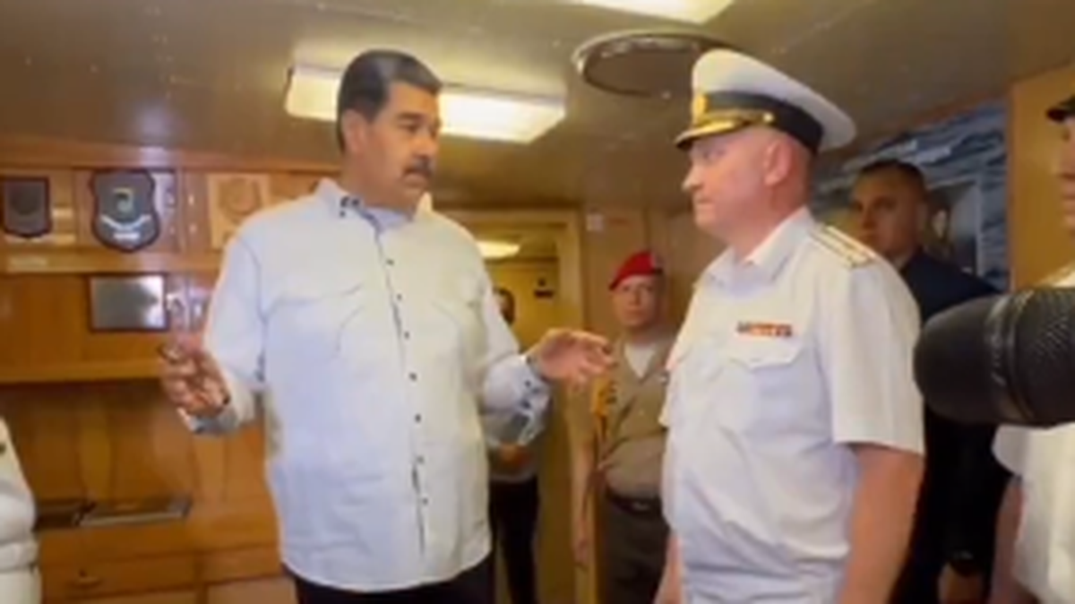 Nicolás Maduro visitó el buque científico ruso ‘Admiral Vladimirsky’ que arribó al estado venezolano de La Guaira lo que, según el gobernante, reafirma el trabajo conjunto entre las fuerzas militares de ambas naciones aliadas.