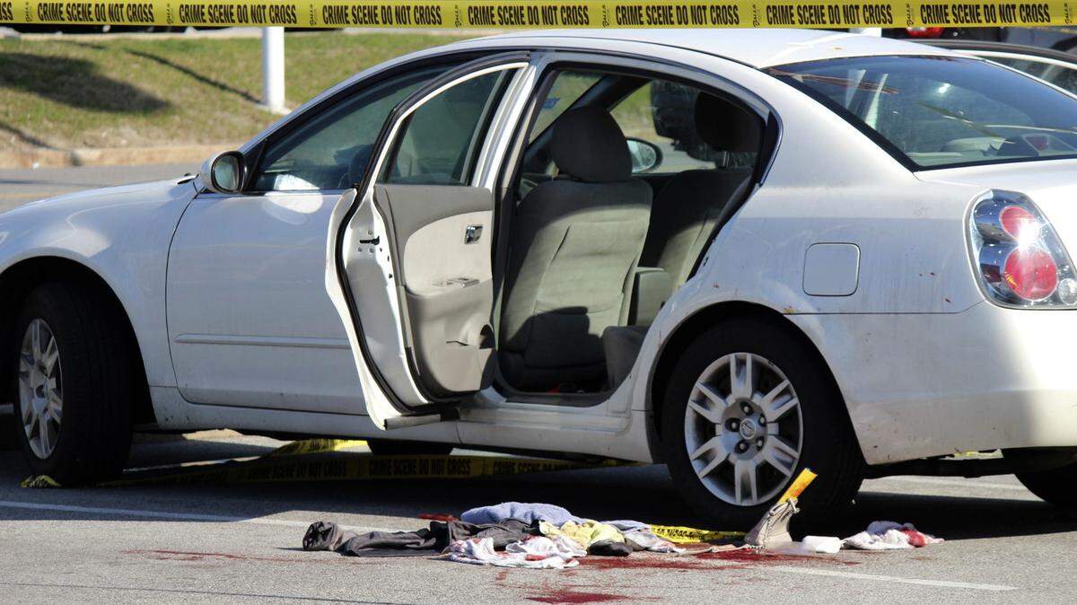 Una niña de 3 años le disparó accidentalmente a su mamá embarazada en Merrillville, Indiana.